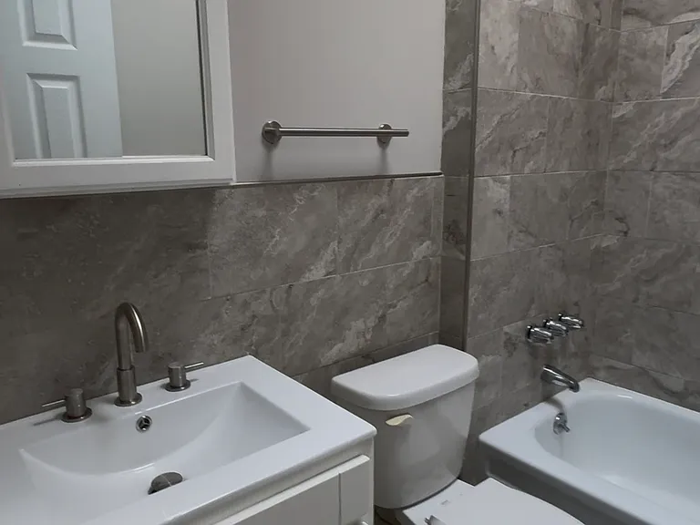62 Wakeman Ave #3 — Photo 2