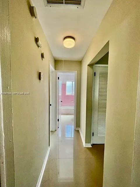 2 bed, 1.0 bath, $1,800 — Photo 3