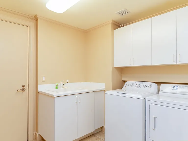 1060 Borghese Ln #802 — Photo 18