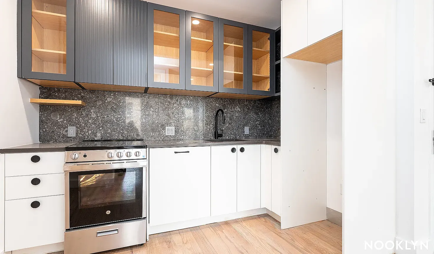228 North 7th Street — Photo 1