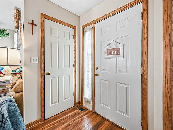 3rd image of 1359 Highland Rd