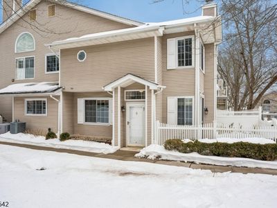 67 Bentley Ct, Bedminster, NJ, 07921