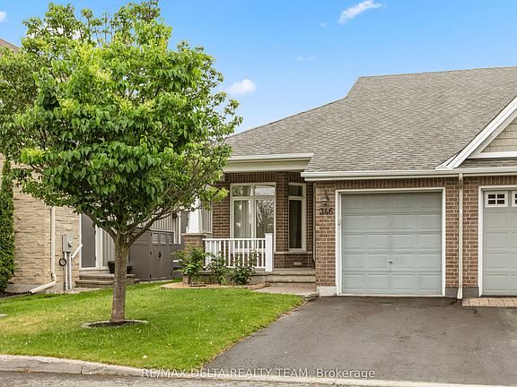2nd image of 346 Farincourt Cres