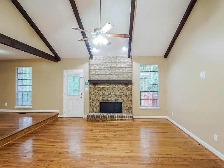 116 Mountain Pkwy — Photo 4