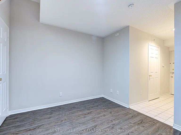 28 Rosebank Dr #907 — Photo 30