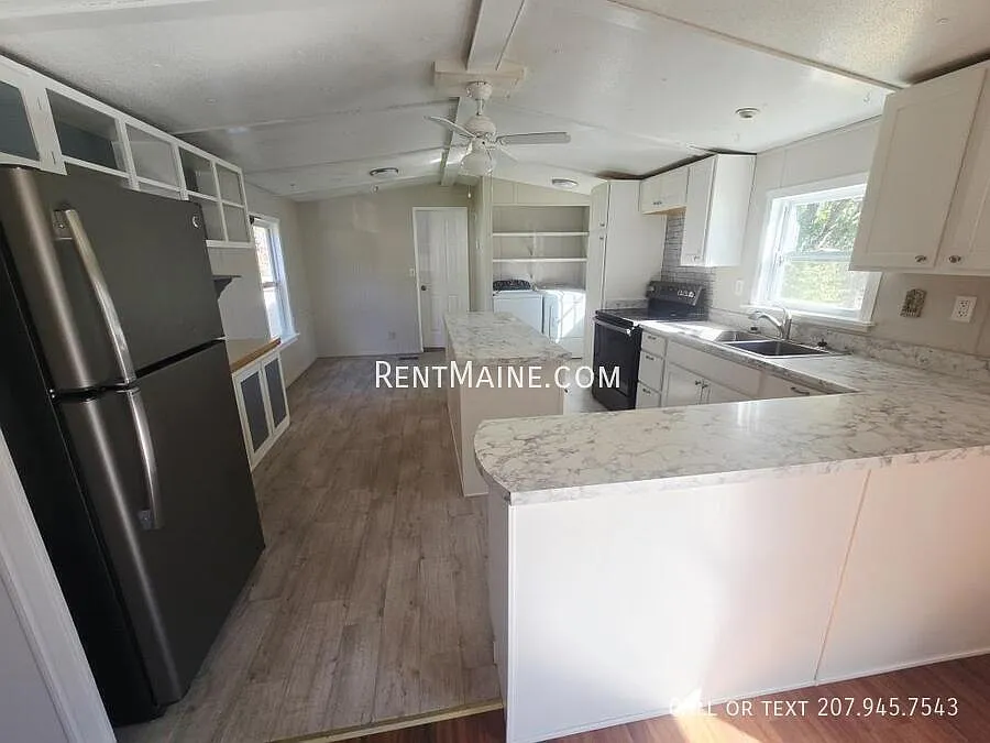 2 bed, $1,225 — Photo 3