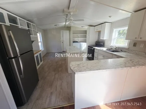 19 Pheasant Hill Trailer Park, Milford, ME 04461