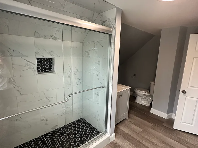 378 Center St #7 — Photo 9