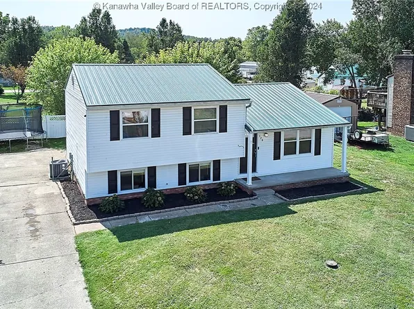126 Bel Aire Dr, Tornado, WV 25202
