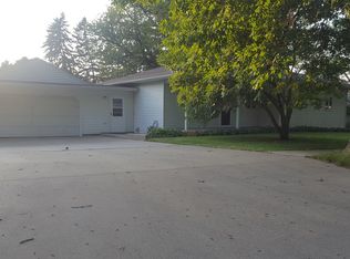 403 N Page St, Monona, IA 52159