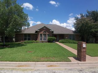 2401 Windsor Dr, Bryan, TX 77802
