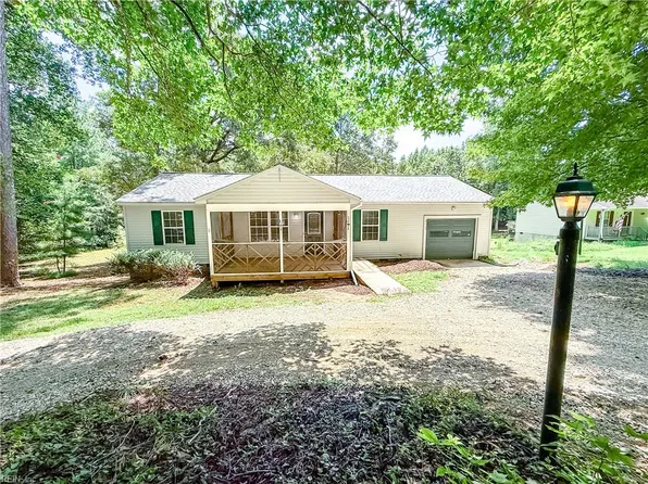 2645 Little Creek Dam Rd, Toano, VA 23168