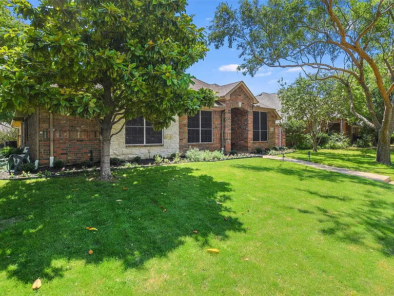4402 Ruth Borchardt Dr — Photo 3