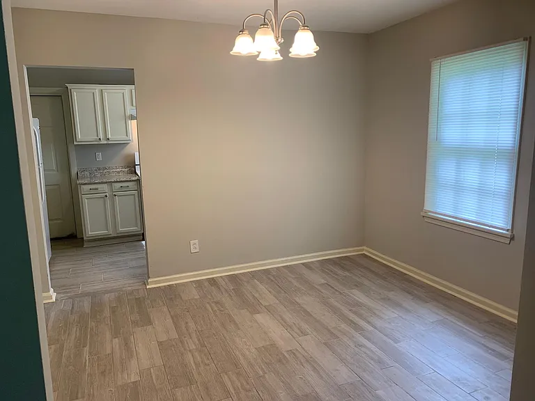 165 Dunn Ave — Photo 6