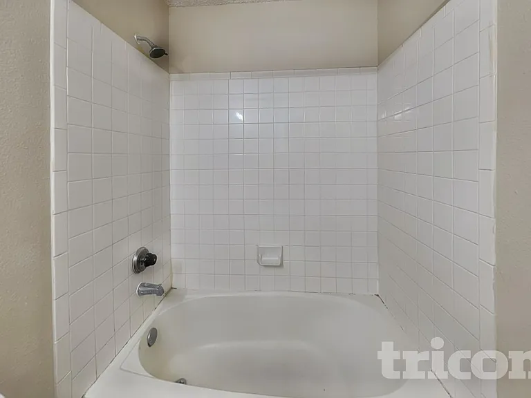 8055 Chestnut Cedar Dr — Photo 14