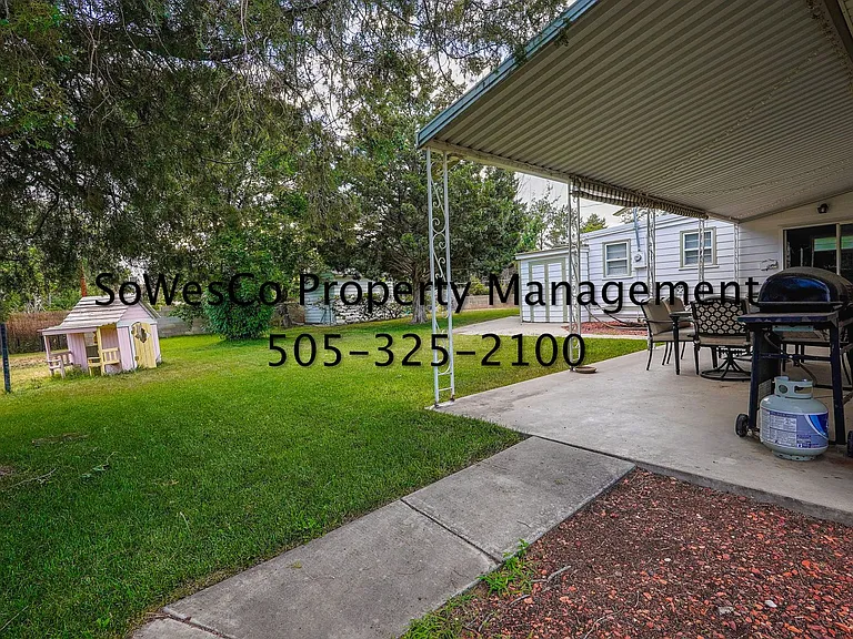 1011 N Monterey Ave — Photo 16