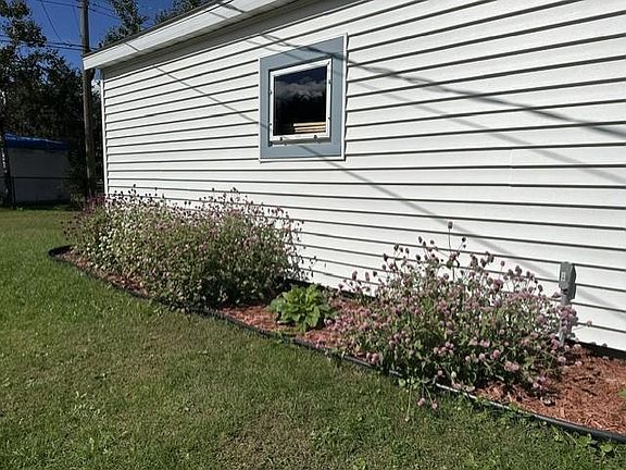 3rd image of 221 17TH STREET NORTH