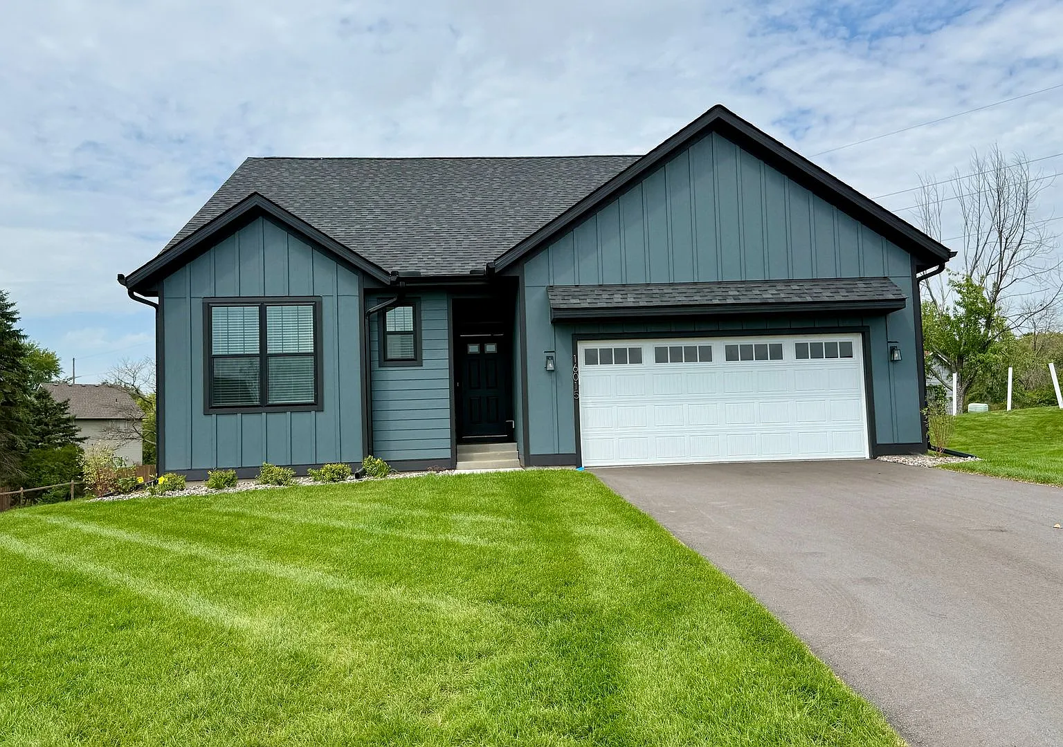 Brand-New 4BR Home with Attached Garage in Wildwood Lakeville — Photo 1