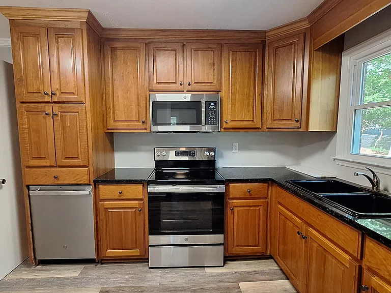 1809 Grady Dr — Photo 15