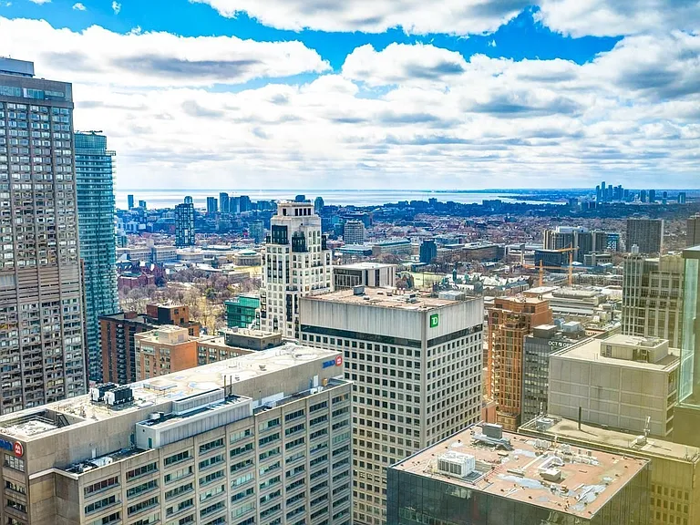 8 Cumberland St #3904 — Photo 12