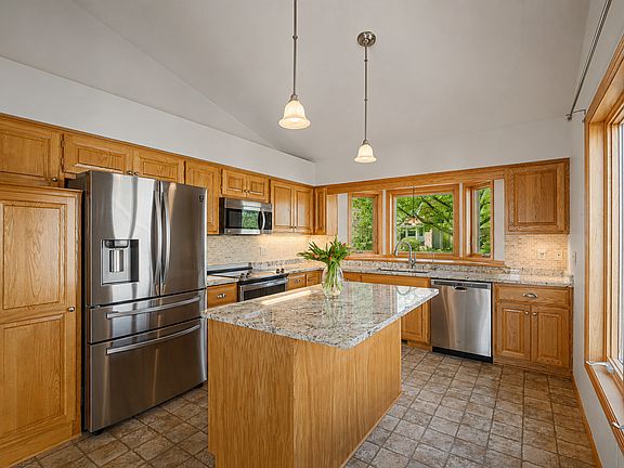 2nd image of 14313 Savanna Oaks Dr