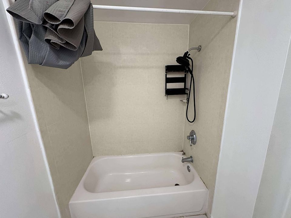 1st image of 1812 Garvey Ave APT C