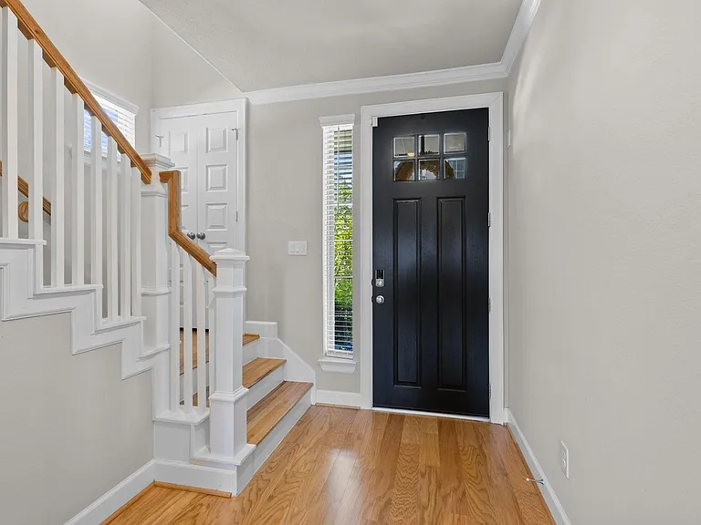 4004 Centre Meadow Way — Photo 5