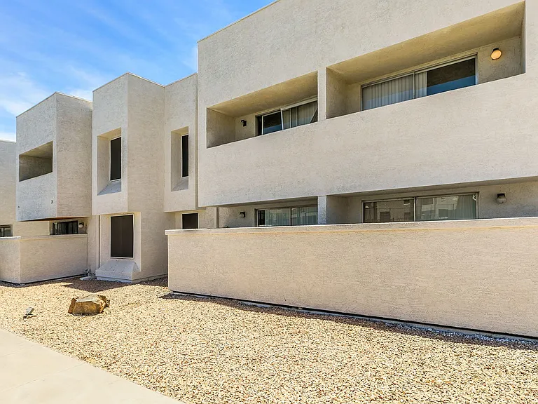 Cove on 44th — Photo 13