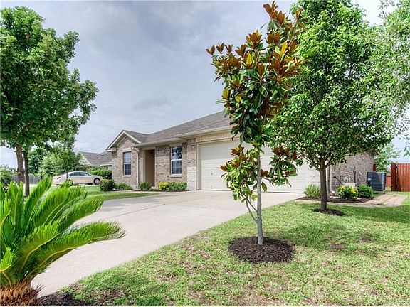 2nd image of 807 Casitas Ct