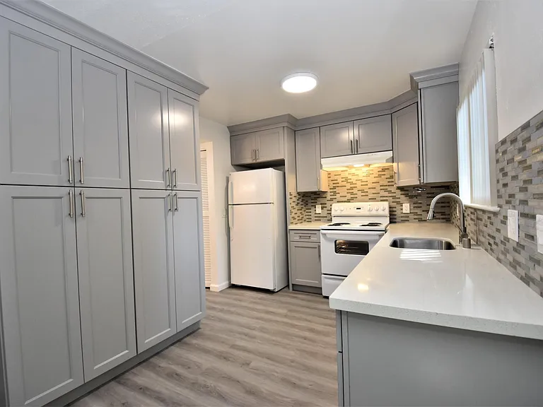 2148 Bella Casa St — Photo 5