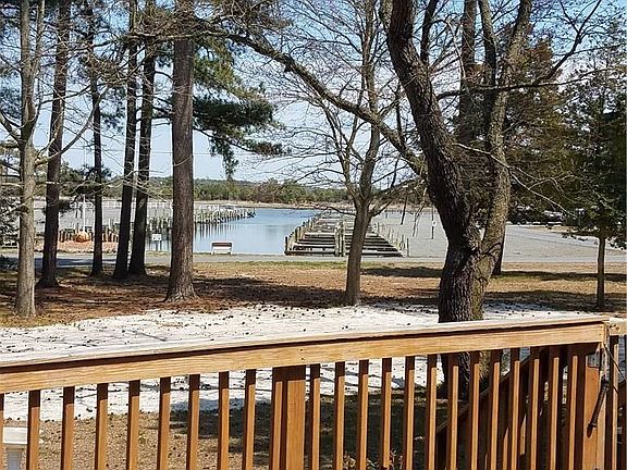 3rd image of 35670 Boat House Ln