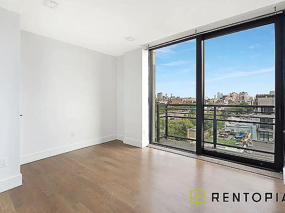 4th image of 125 Borinquen Pl #403