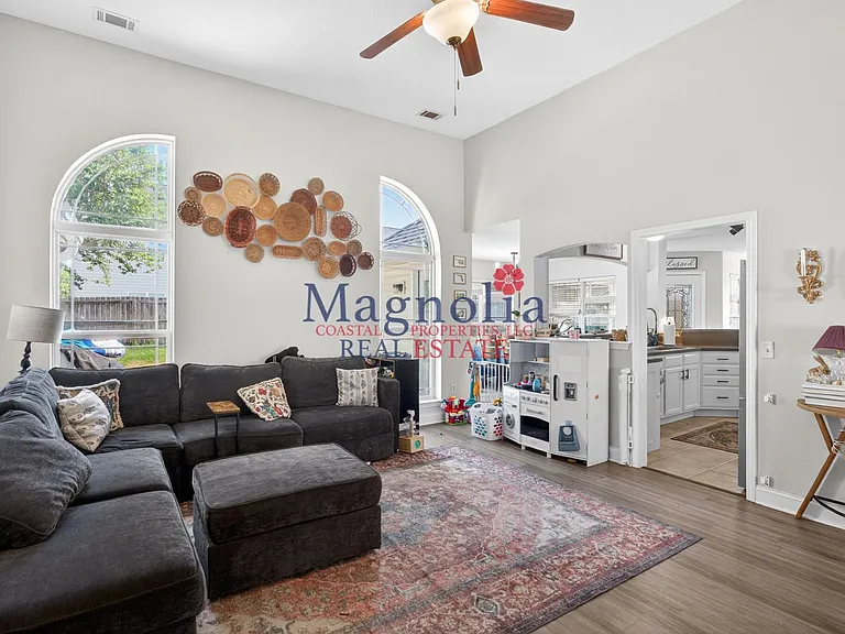 268 Scarlett Ln — Photo 9