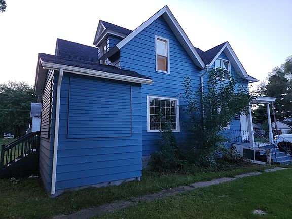 4th image of 829 11th St