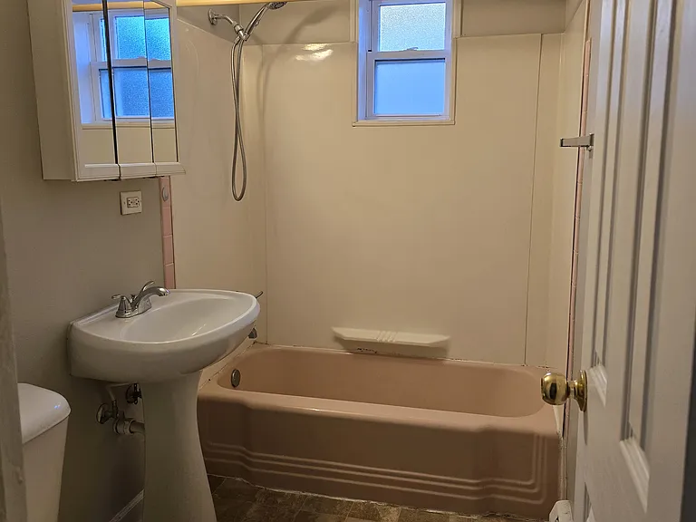 338 W Saint Charles Rd #2 — Photo 6