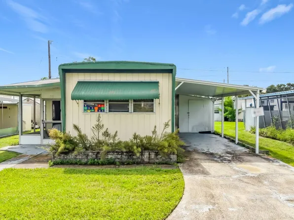 2580 Nursery Rd #205, Clearwater, FL 33764