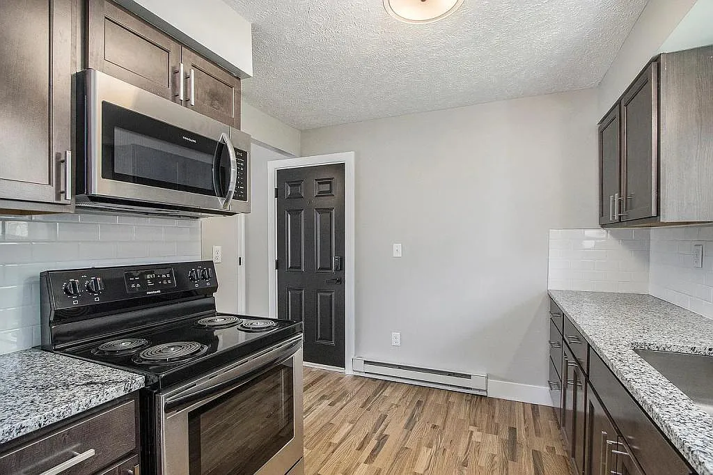 2416 Texel Dr, apt 1 — Photo 2