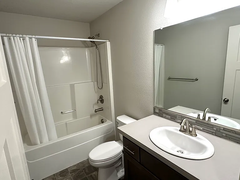 7718 SE Youngs St — Photo 5