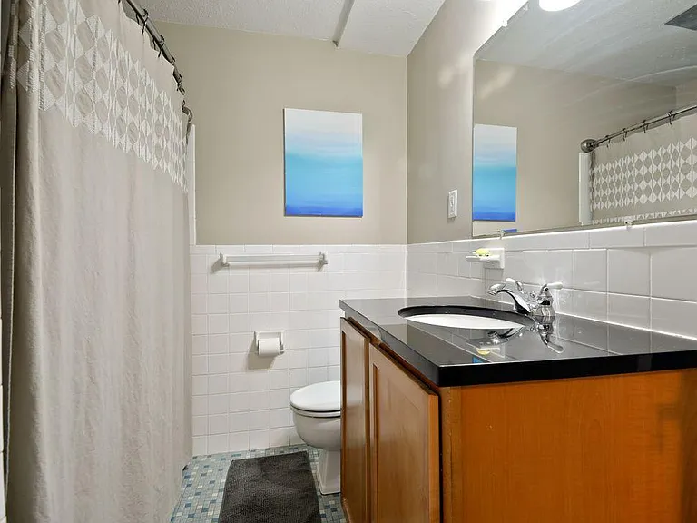 2706 Humboldt Ave S #104 — Photo 6