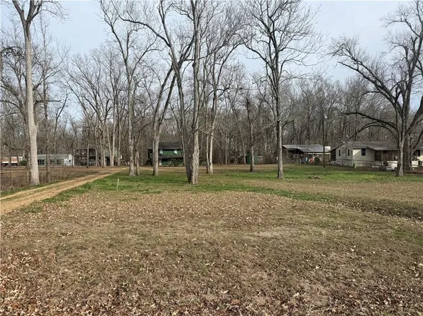 2 Highway 3102, Jonesville, LA 71343