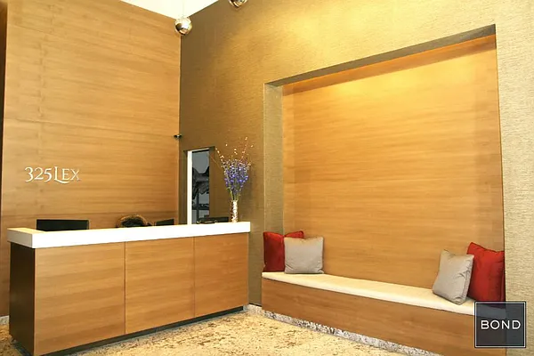 Rented by Bond New York | media 12