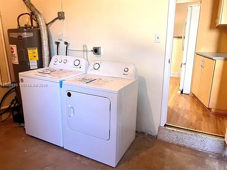 10881 N Snapper Creek Dr — Photo 11