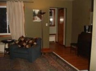 200 6th St, Palisades Park, NJ
