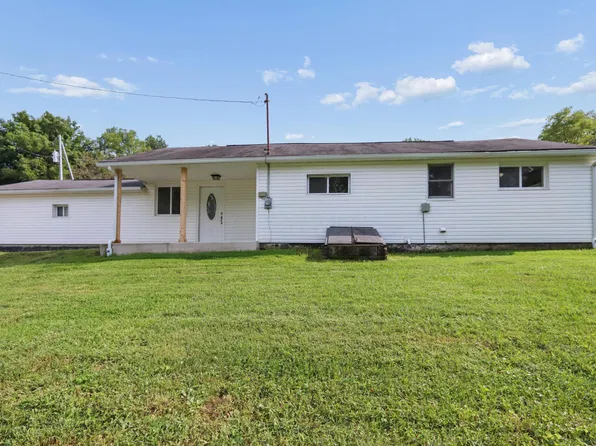17380 Texas Rd SE, Heath, OH 43056