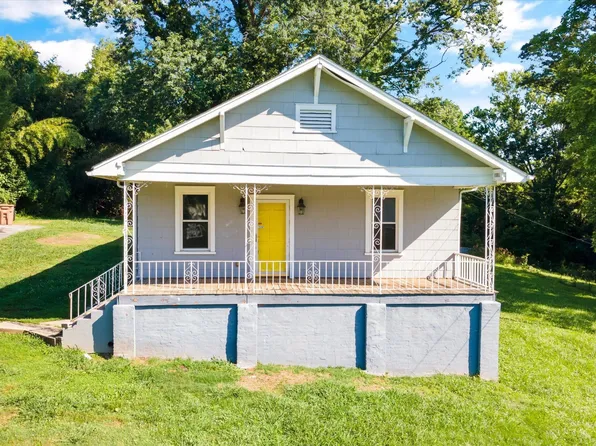 2105 Highland Dr, Knoxville, TN 37918