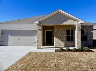 104 Mitchell Cir, Terrell, TX 75160