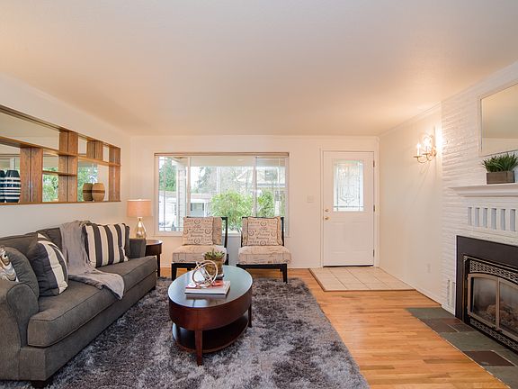 3rd image of 9018 116th Ave NE