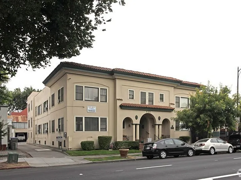 445 S. 3rd St. — Photo 1