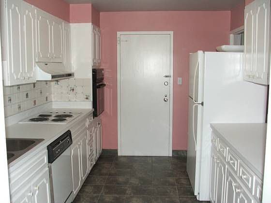 2nd image of 825 Bayshore Dr APT 1102