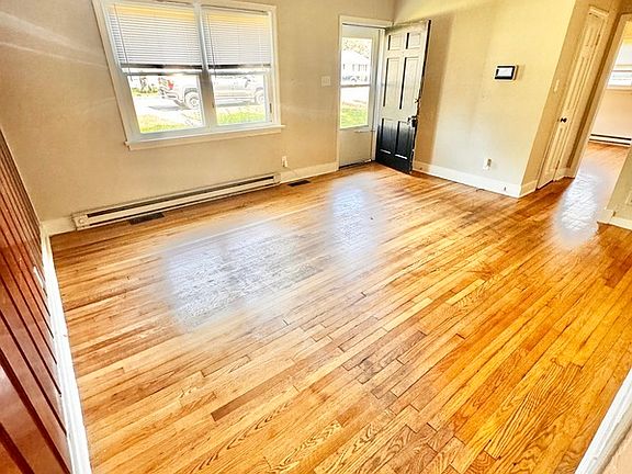 3rd image of 2824 Mauldin St #2824